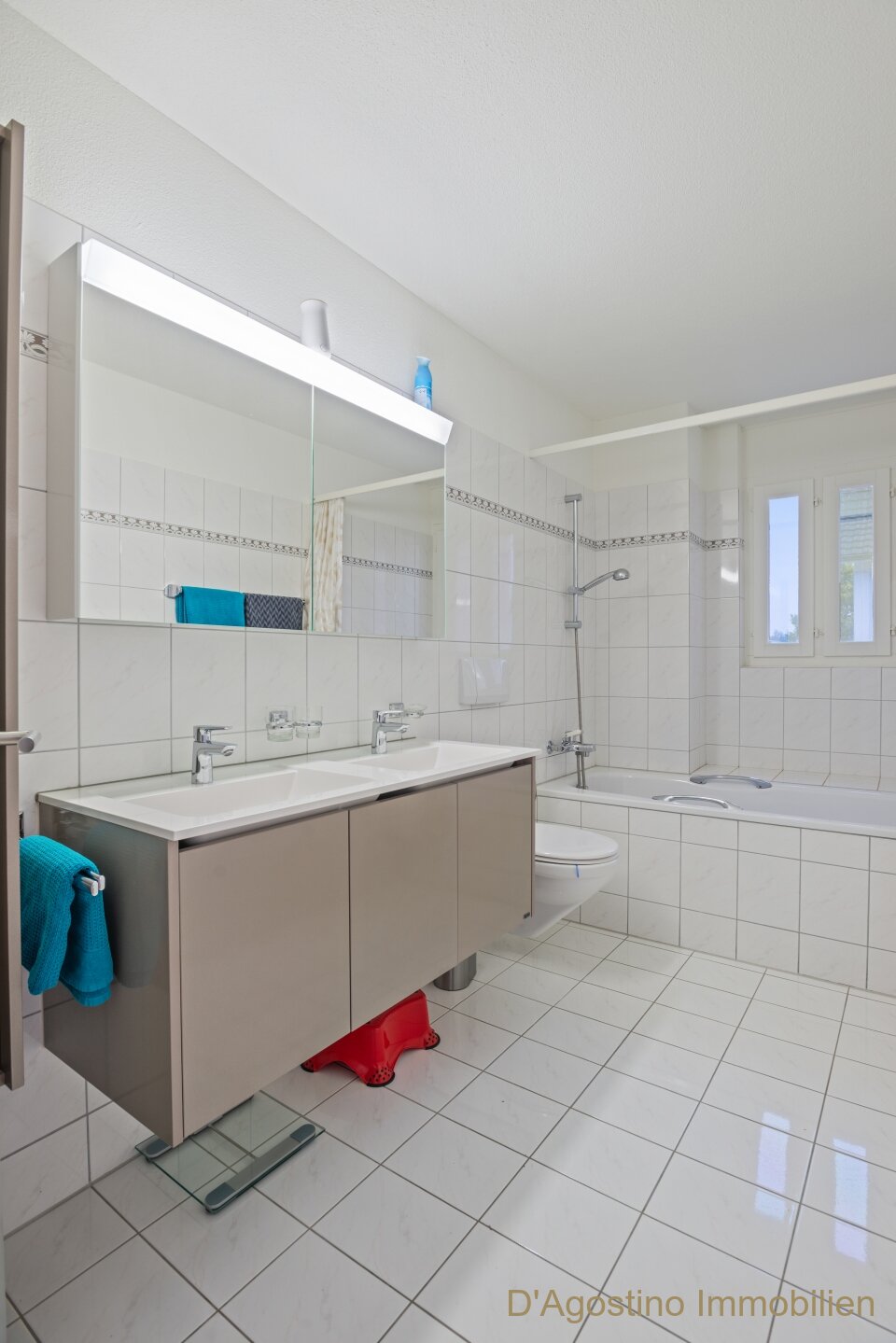 Schönes Doppeleinfamilienhaus mit südländischem Flair