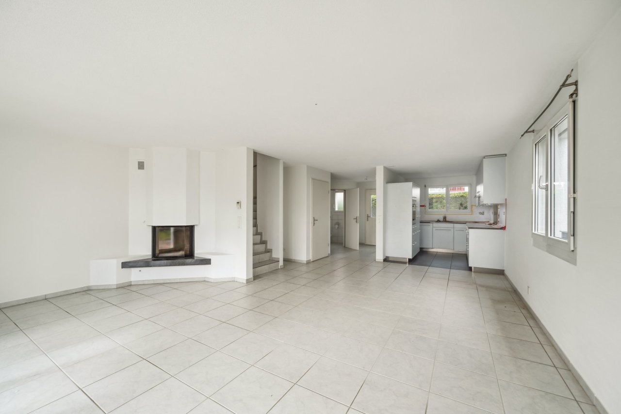 Grosses Reiheneckhaus mit viel Charme!