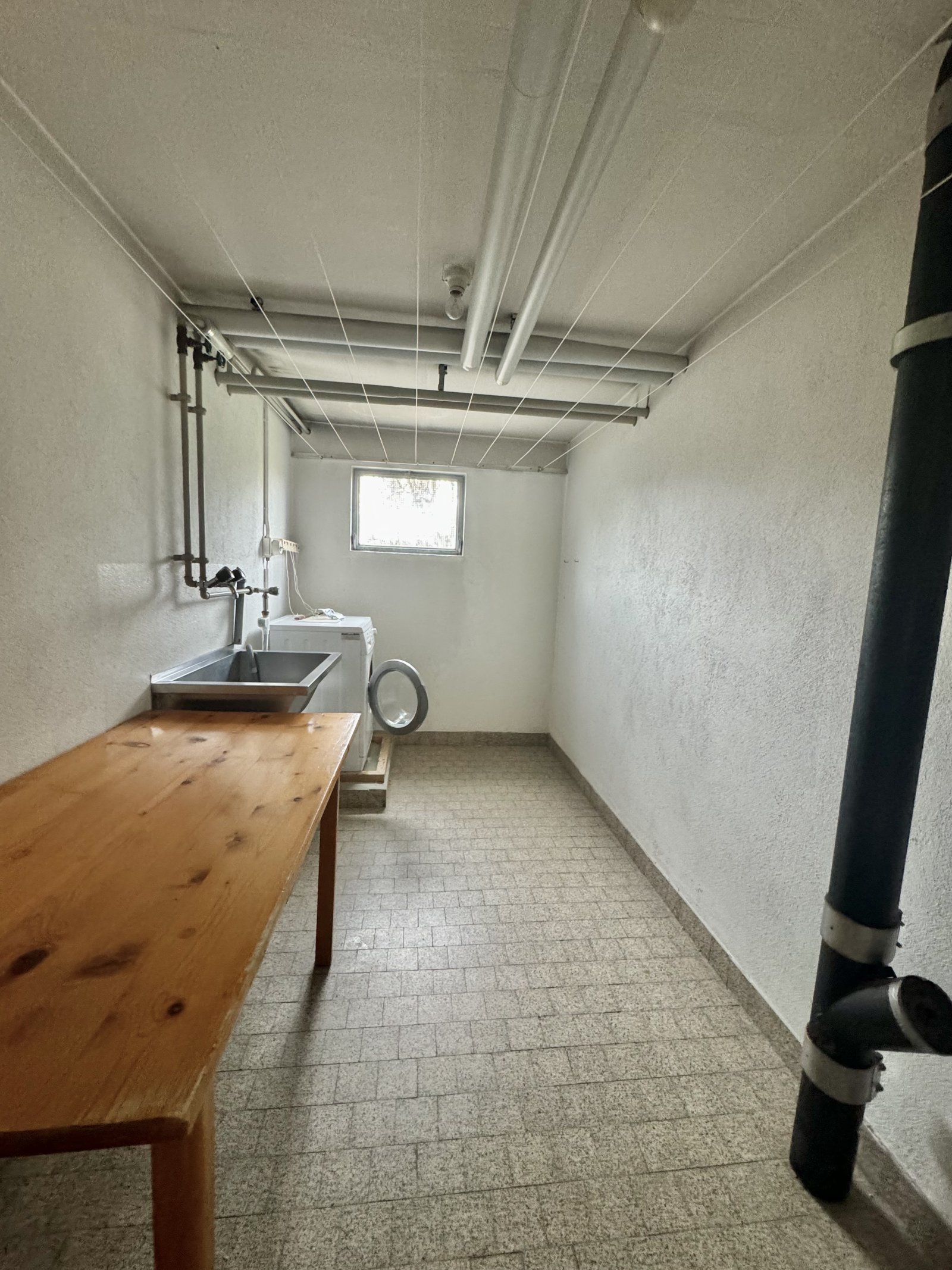 Frisch sanierte 3 Zimmerwohnung mit Weitsicht und eigener Waschküche