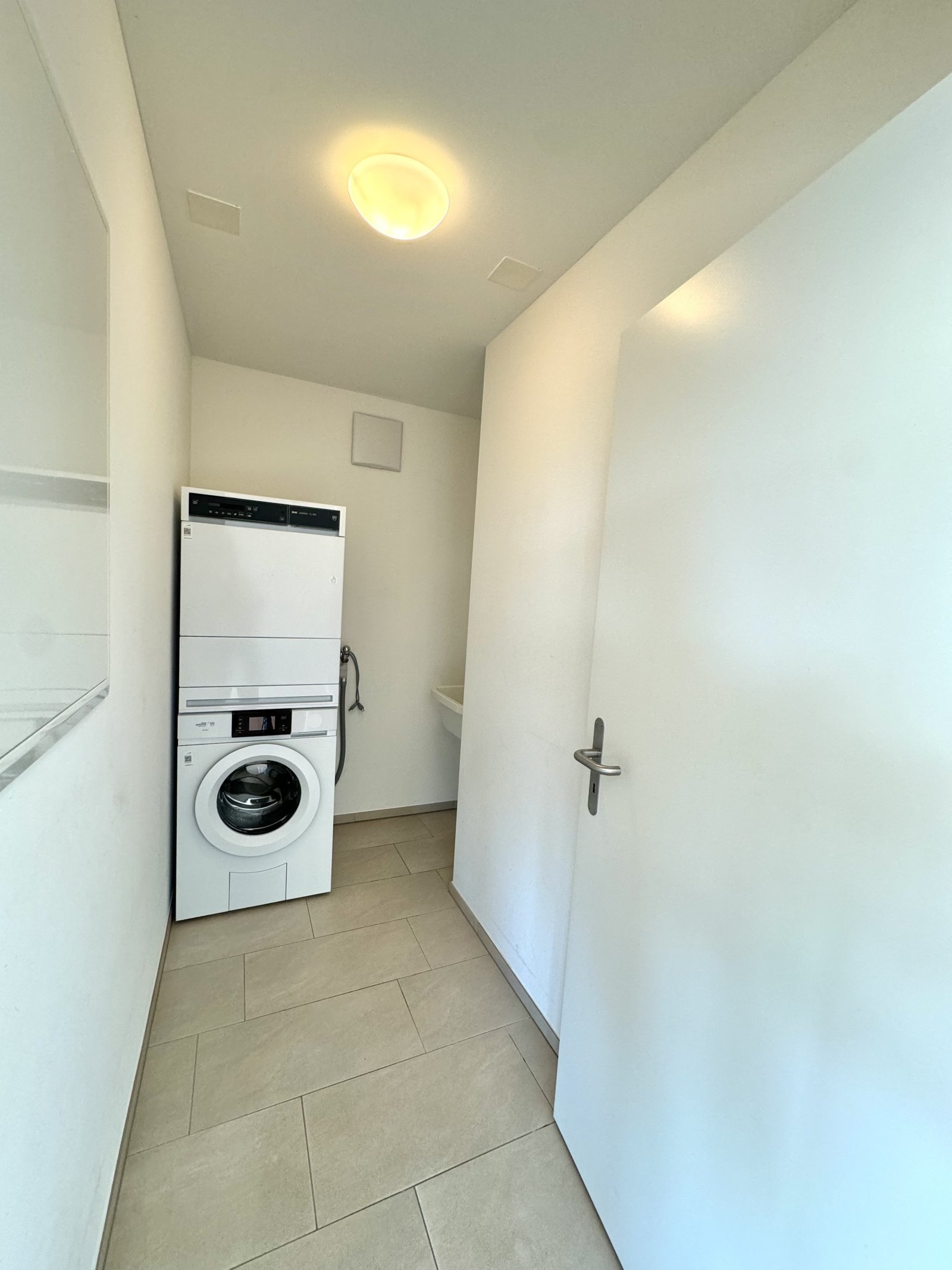 Luxuriöse Familienwohnung im Grünen von Herrliberg 