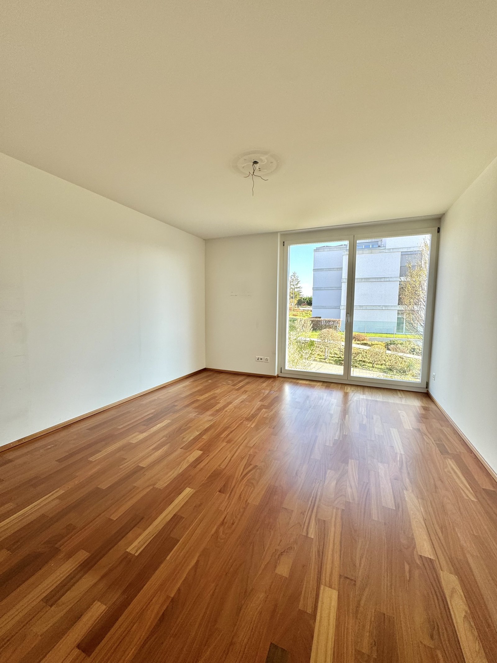 Luxuriöse Familienwohnung im Grünen von Herrliberg 