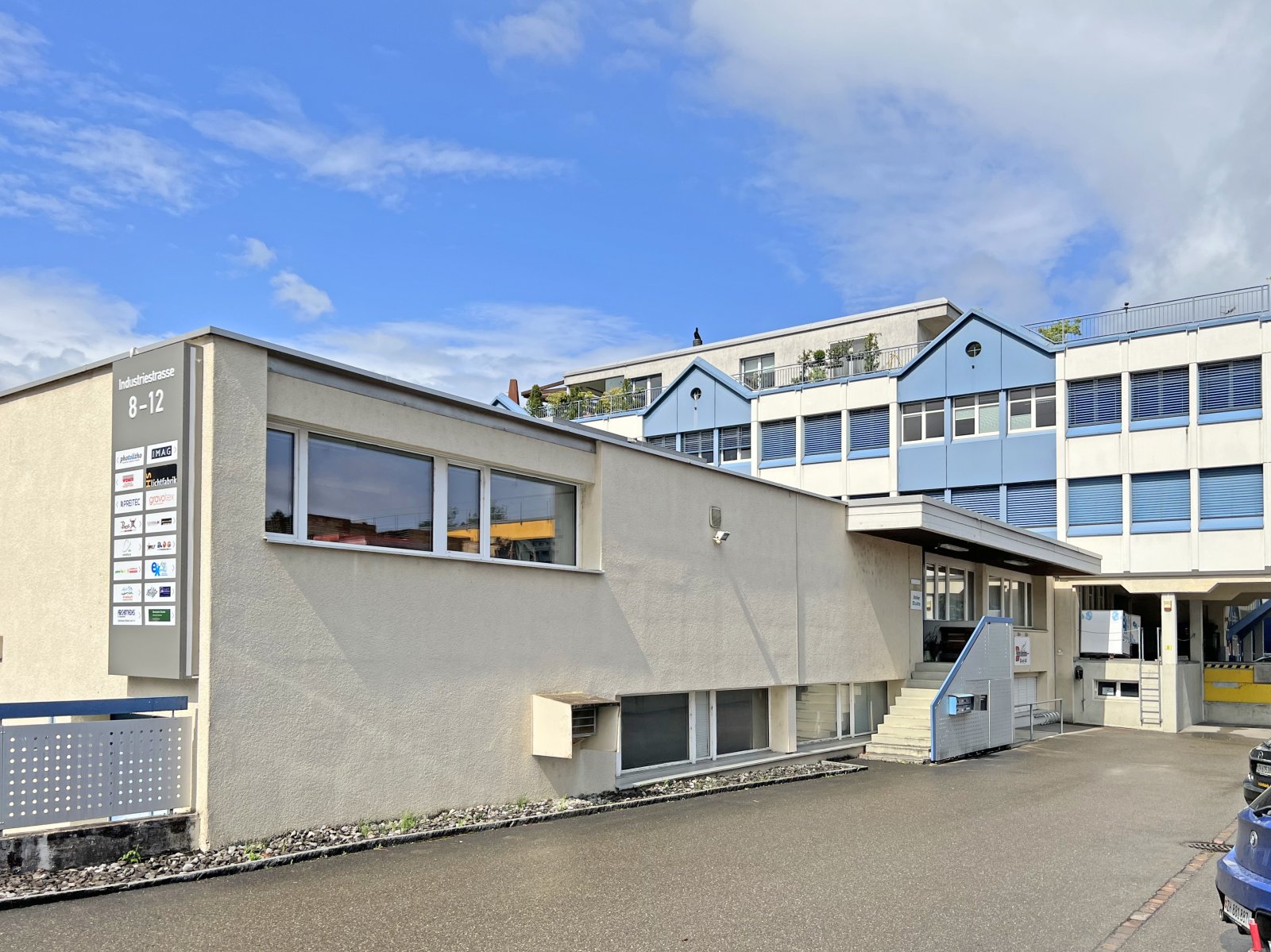 Helle Büroräume mit Aussicht im 3. Obergeschoss