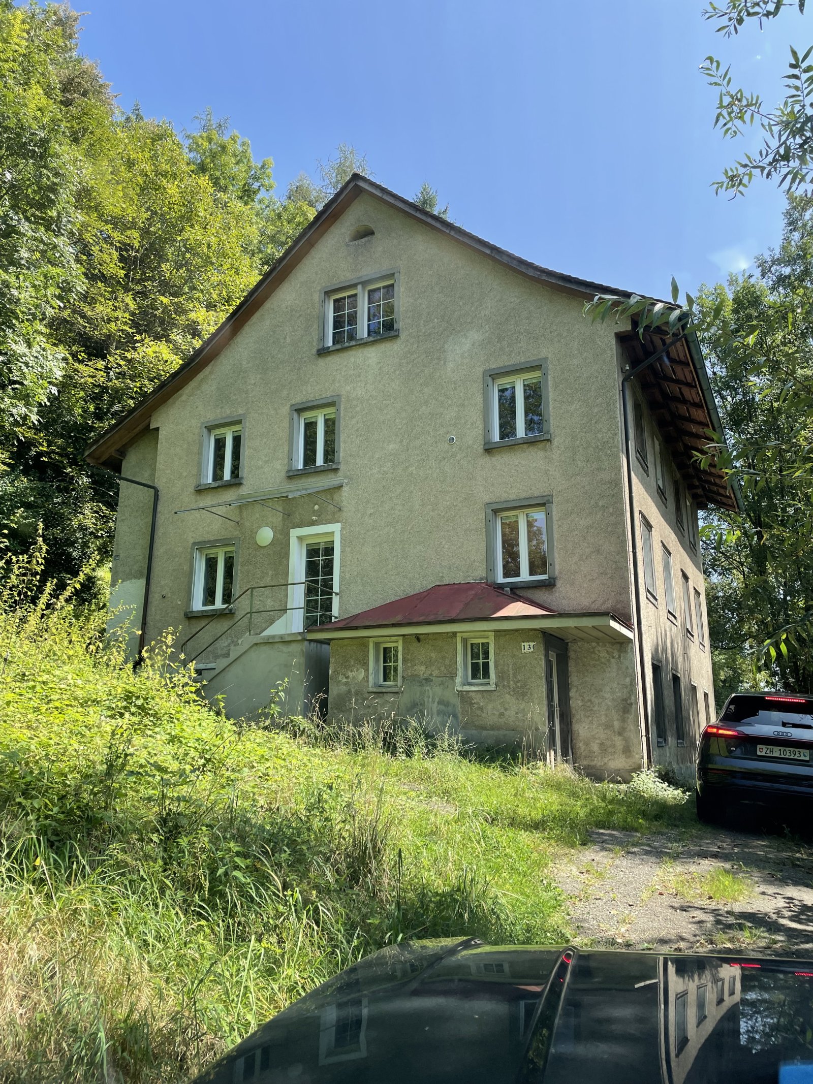 Wetzikon: Mehrfamilienhaus mit möblierten Einzelzimmern für 6-8 Personen - ideal als Mitarbeiterunterkunft Wetzikon: Mehrfamilienhaus mit möblierten Einzelzimmern für 6-8 Personen - ideal als Mitarbeiterunterkunft